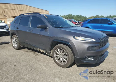 2018 Jeep Cherokee Latitude из США, поврежденный, VIN 1C4PJLCB6JD588961